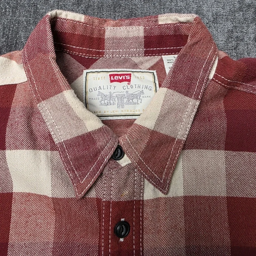 Levis Flannel Shirt Mens Large Red Plaid Double Pocket Camp Hiking Outdoor L